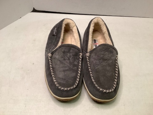 Minnetonka Moccasins Women's Tempe - Pile Lined Slipper - Grey, Ecommerce Return - Lot 379