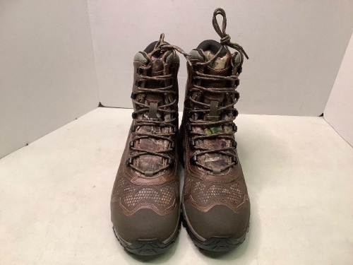 Treadfast Zoned Insulation Lace Up Boots, 9.5, Appears New - Lot 398