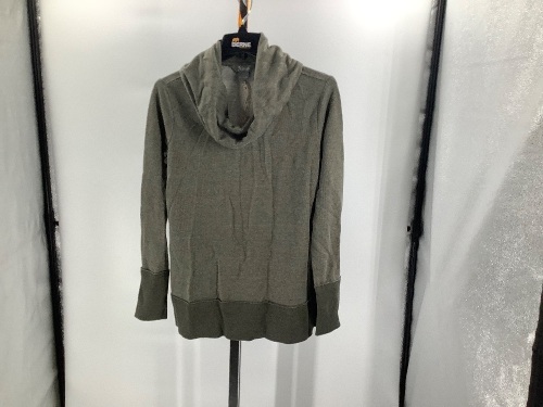 Natural Reflections Terry Burn Shirt, Small, Appears New - Lot 483