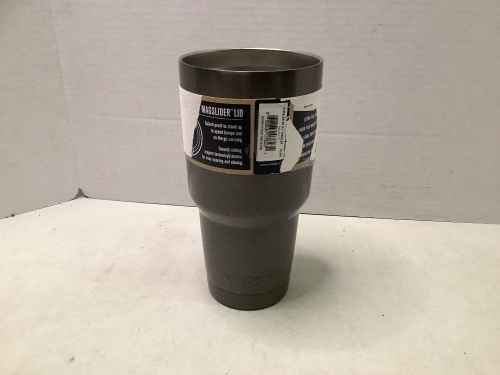 Yeti Rambler 30oz Tumbler, Ecommerce Return, No lid - Lot 538
