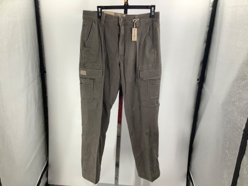 Red Head Men's Pants, 32x30, Appears New - Lot 559