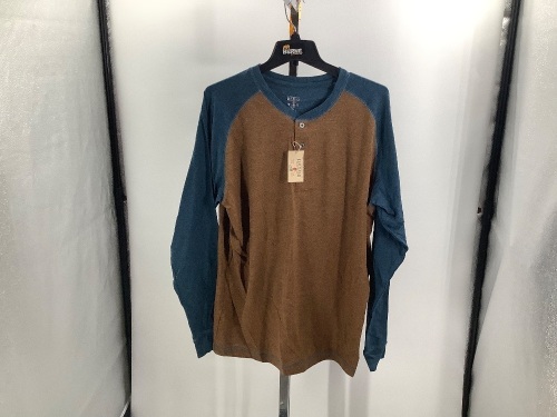 Red Head Long Sleeve Shirt, Large, Appears New - Lot 574