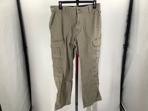 Red Head Men's Pants, 33x30, Appears New - Lot 575