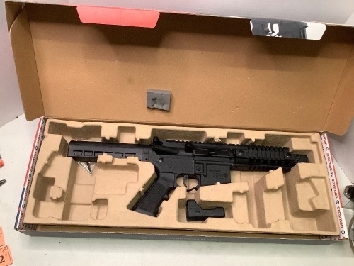 Crosman Full Auto A4-P BB cai (4.5mm), Ecommerce Return, No Magazine - Lot 600