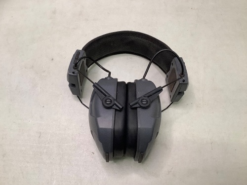 Walker Earmuff, Ecommerce Return - Lot 728