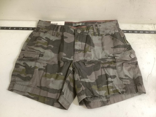 Women's Natural Reflections Shorts, 6, Appears New - Lot 526