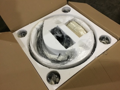 8 Light Ceiling Pendant Lamp  - Lot 635
