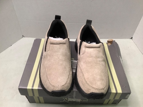 Natural Reflections Suede Mocs, Women's 7.5, Ecommerce Return - Lot 101