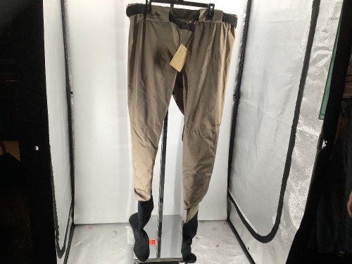 Men's Premium Breathable Waist-High Waders, Large, Untested, Appears New - Lot 187