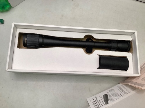 Alaska Guide Premium Riflescope, Ecommerce Return - Lot 192