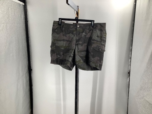 Natural Reflections Women's Shorts, 12, Appears New - Lot 219