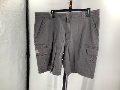 Red Head Men's Shorts, 40, Appears New - Lot 239