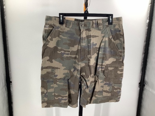 Red Head Men's Shorts, 34, Appears New - Lot 250