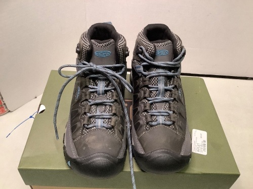 Keen Women's Targhee III Mid Boot, 7, Ecommerce Return - Lot 302