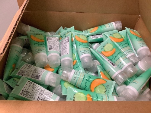 Lot of (2) Box of Avon Sense Antibacterial Hand Gel, Appears New - Lot 306