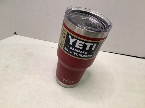 Yeti Rambler 30oz Tumbler, Lid Missing Pieces, Ecommerce Return - Lot 367