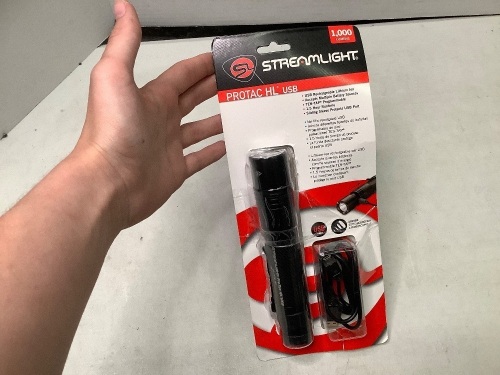 Streamlight Protac HL USB, Powers On, Ecommerce Return - Lot 489