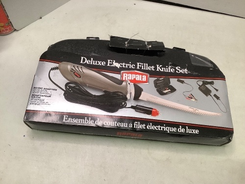 Rapala Deluxe Electric Fillet Knife Set, Ecommerce Return - Lot 495