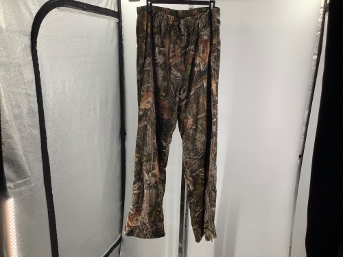 Red Head Men's Pants, Large, Appears New - Lot 596
