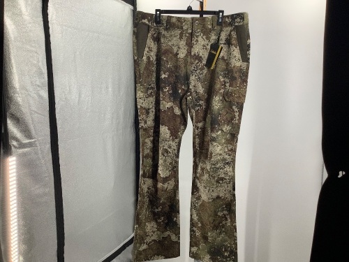 Performance Light Weight, Men's XL, Appears New - Lot 605