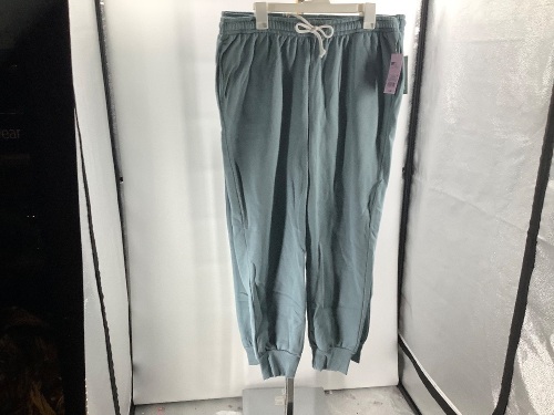 Lot of (2) Wild Fable Women's Sweapants, Large, Appears New - Lot 633