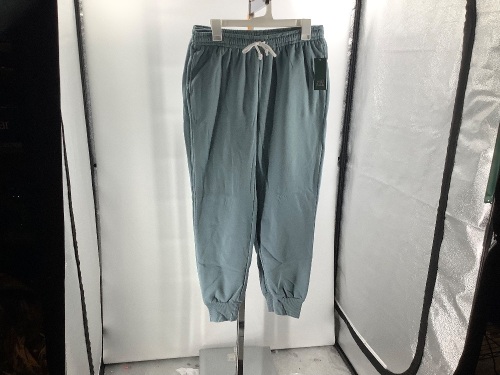 Lot of (2) Wild Fable Women's Sweapants, Medium, Appears New - Lot 636