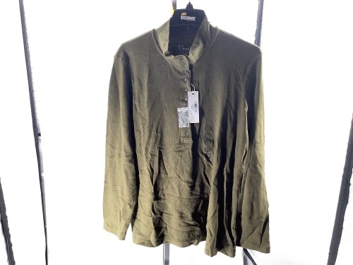 Natural Reflections 10 button Shirt, XL, Appears New - Lot 676