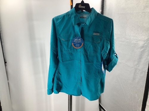 Columbia Women's Vented Shirt, Medium, Appears New - Lot 703