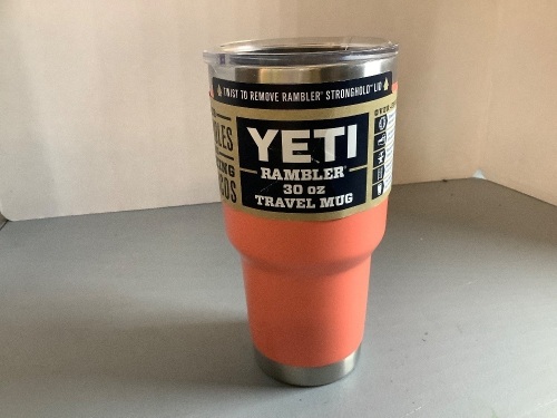 Yeti Rambler 30oz Travel Mug, Appears New - Lot 784