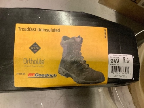Treadfast Uninsulated Men's Boots, 9, Ecommerce Return - Lot 842