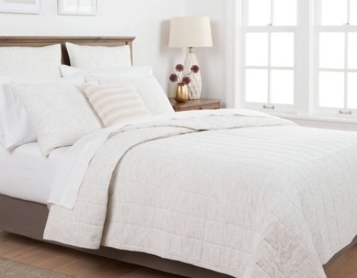 Threshold Space Dyed Cotton Linen Quilt, Full/Queen, Light Gray - Lot 502