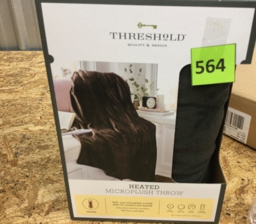 Threshold Heated Microplush Throw - Lot 564