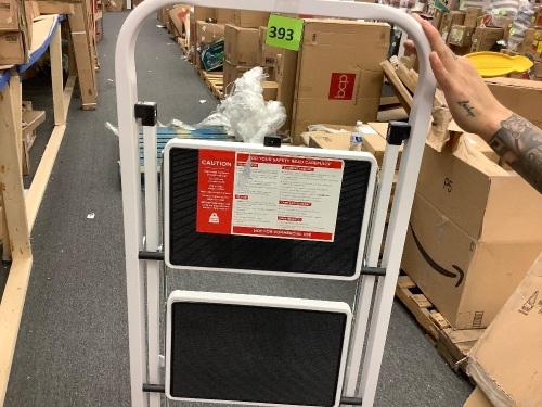 3-Step Portable Folding Step Ladder w/ Non-Slip Feet, 330lb Capacity - Lot 393