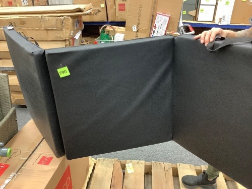 6x2ft Tri-Fold Foam Exercise Gym Floor Mat w/ Handles - Lot 790