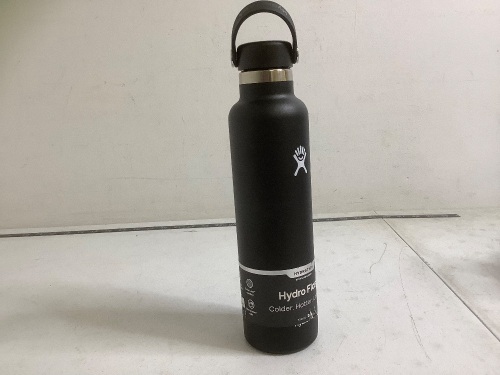 24oz Hydro Flask, Black, E-Commerce Return, Has dent on the side near the bottom