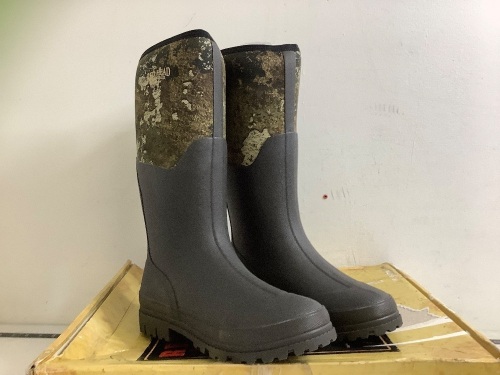 Red Head Camo Utility Boots, Size 9, E-Commerce Return - Lot 230