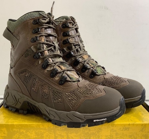 Treadfast GORE-TEX Insulated Hunting Boots for Men, Size 8.5, Appears New - Lot 238
