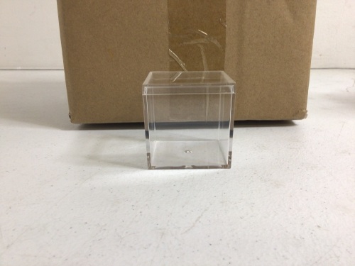 Small Square Acrylic Containers, Appears New - Lot 450