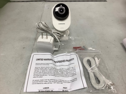 Samsung Camera, Powers Up, E-Commerce Return - Lot 558