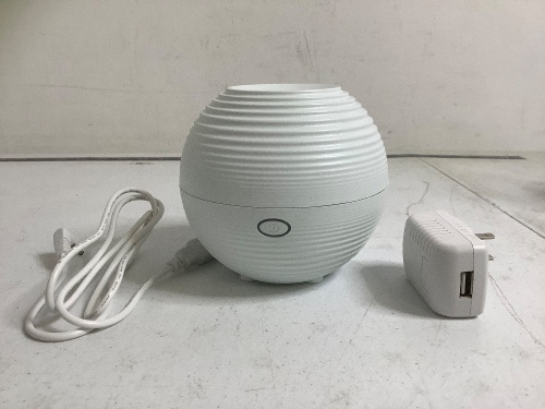 Essential Oils Aroma Diffuser, Appears New - Lot 576