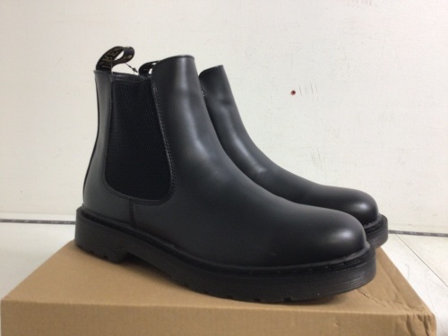 Women's Shoes, 9.5, Appears New - Lot 719