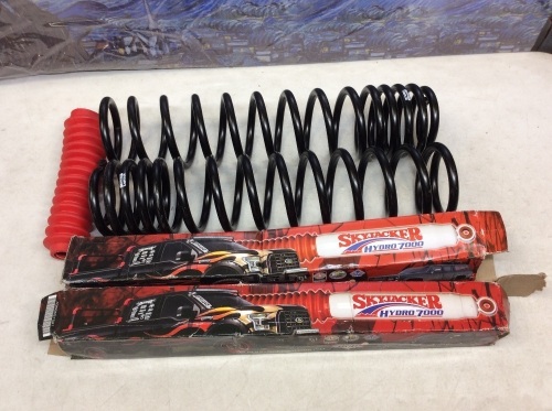 Skyjacker Hydro Shock Absorbers H7016 & Skyjacker Coil Springs TJ40FS-DR - Incomplete/Missing Hardware - Lot 254