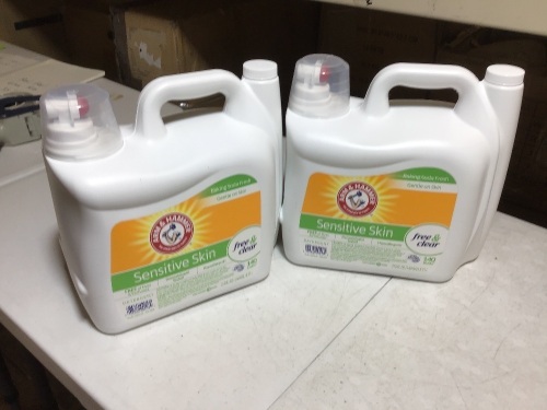 Lot of (2) Arm & Hammer Sensitive Skin Free & Clear, 140 Loads Liquid Laundry Detergent, 210 Fl oz - New  - Lot 372