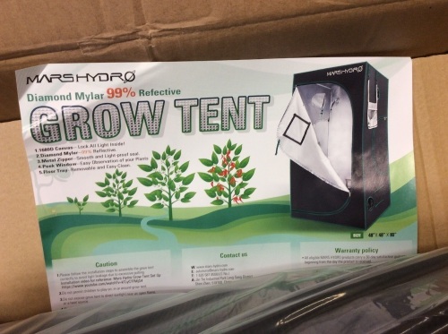 MarshHydro Diamond Mylar 99% Reflective Grow Tent - Appears New  - Lot 558