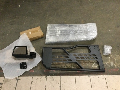 Set of Jeep Doors and Mirrors. NEW. Unknown Exact Fitment - Lot 774