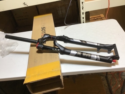 BUCKLOS 26/27.5/29 Travel 120mm Mountain Bike Air Suspension Fork, Rebound Adjust 1 1/8 Straight/Tapered Tube QR 9mm Manual/Remote Lockout XC AM Ultralight Mountain Bike Front Forks - Appears New  - Lot 825