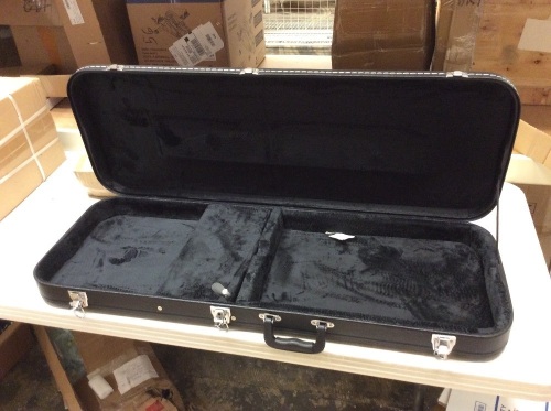 Electric Guitar Hard Case with Plush Lined Interior - New  - Lot 1024