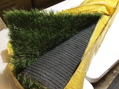 Real Feel Grass Rug, 3' x 7' - E-Comm Return, Appears New  - Lot 1039
