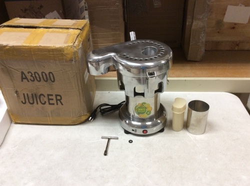 WF-A3000 Juice Extractor Stainless Steel Heavy Duty - Unknown Condition, Powers On Not Tested Further  - Lot 1042