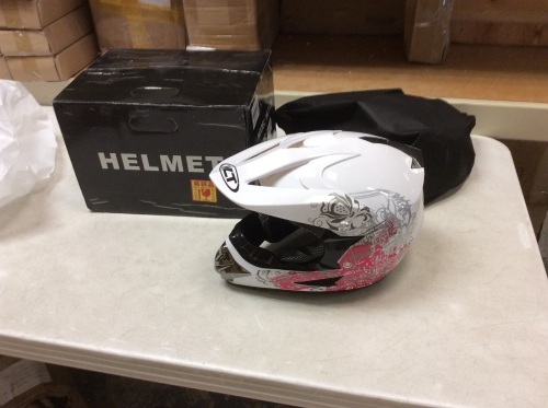 WLT-125 Full Face Off Road Helmet -  Appears New - Lot 1053